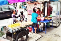 Small businesses in Bangkok, Thailand. &copy; CARE / Tim Bishop