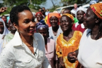 Helene D. Gayle with participants of a President-Obama-funded project in western Kenya.