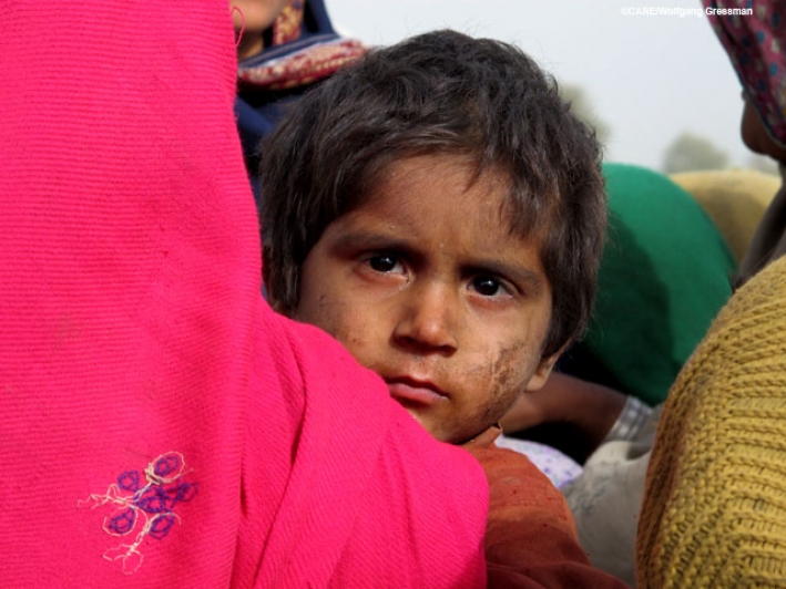 Woman and child in Pakistan